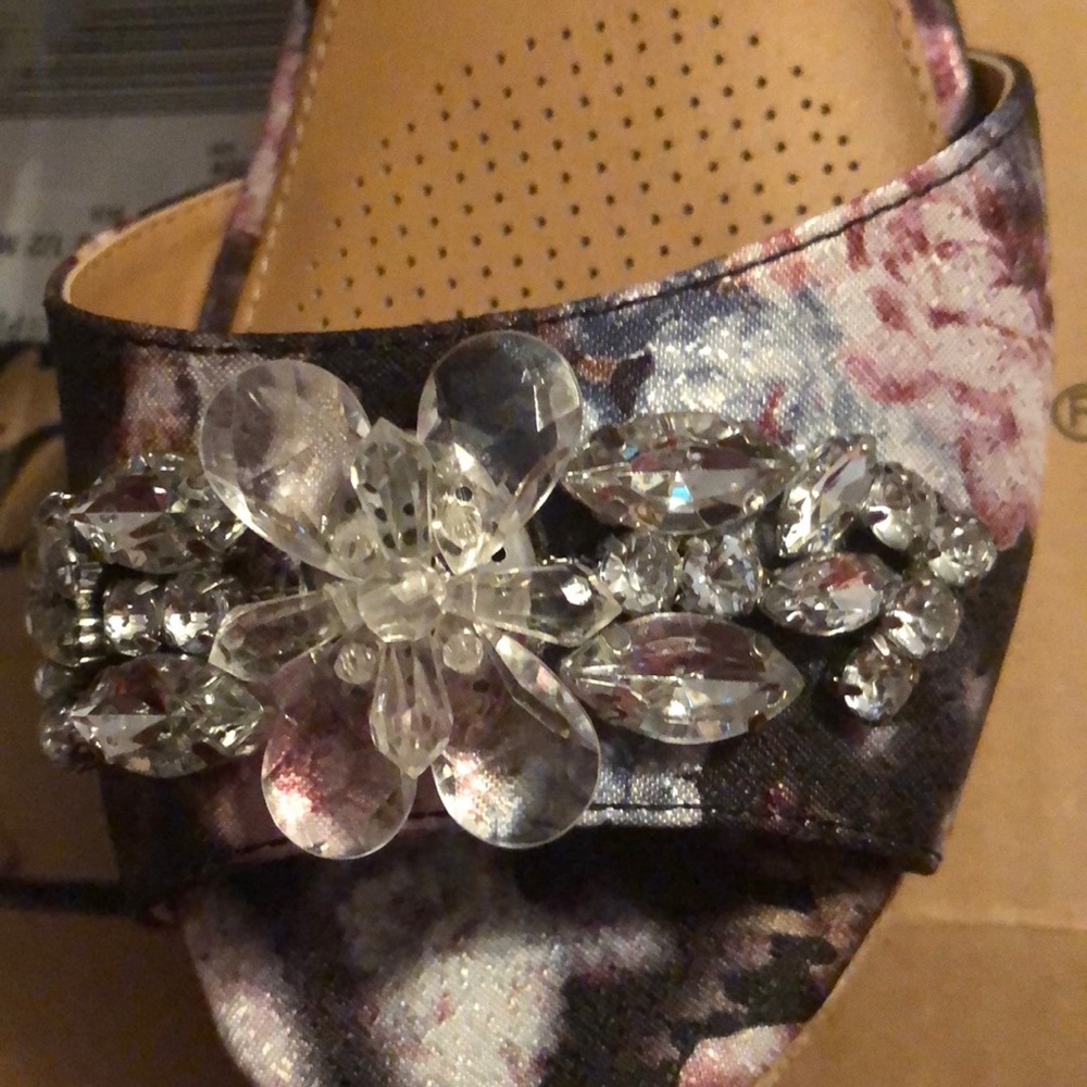Sandals brand new